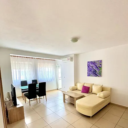 Jadranka Apartman Zára